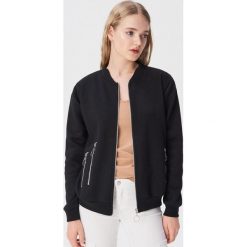 Bluza bomber z ozdobnymi zamkami - Czarny. Bluzy marki Sinsay. Za 49.99 zł.