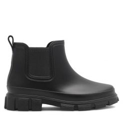 Botki Jenny Fairy. Czarne botki Jenny Fairy, bez wzorów, bez obcasa, na płaskiej podeszwie, bez zapięcia. Za 99.99 zł.