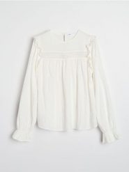 Bluzka z falbankami i ażurową wstawką - biały. Białe bluzki Sinsay, l, w ażurowe wzory, bez kołnierzyka, bez ramiączek. Za 49.99 zł.