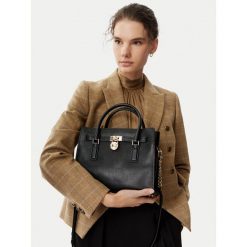Torebka MICHAEL Michael Kors. Czarne torebki klasyczne MICHAEL Michael Kors, bez wzorów, klasyczne, bez dodatków. Za 1,239.00 zł.
