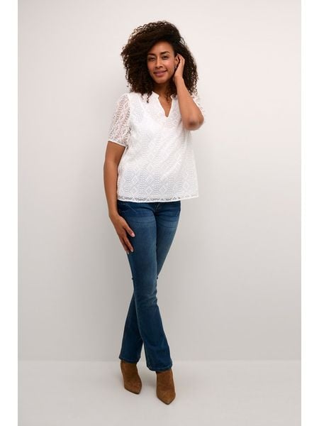 Kaffe Bluzka w kolorze białym rozmiar: 40. Białe bluzki Kaffe, bez wzorów, z koronki, bez kołnierzyka, bez ramiączek. Za 61.02 zł.