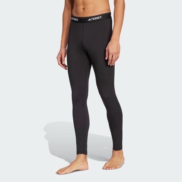 Legginsy Multi Synthetic Base Layer. Czarne legginsy adidas, bez wzorów, sportowe. Za 219.00 zł.