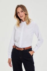 Gładka koszula biała. Białe koszule MOODO, l, bez wzorów, z bawełny, bez kołnierzyka, bez ramiączek. Za 119.99 zł.