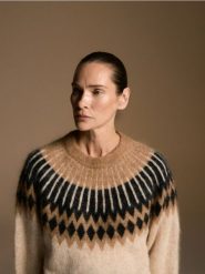 Sweter z moherem i wełną - wielobarwny. Swetry Reserved, l, bez wzorów, z dzianiny, bez ramiączek. Za 299.99 zł.