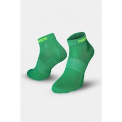 Bezszwowe skarpety oddychające Nessi Sportswear. Zielone skarpetki NESSI SPORTSWEAR, bez wzorów. Za 55.90 zł.