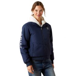 Damska kurtka jeździecka zapinana na zamek Ariat Stable 2.0 Insulated. Niebieskie kurtki Ariat, na zimę, l, bez wzorów, z tkaniny, bez kaptura. Za 457.00 zł.