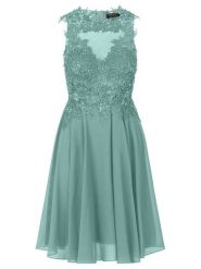 APART Sukienka w kolorze turkusowym rozmiar: 40. Niebieskie sukienki Apart, bez wzorów, z koronki, bez kołnierzyka, bez ramiączek, midi. Za 214.70 zł.