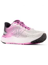 New Balance Buty "Fresh Foam x 880" w kolorze biało-różowym do biegania rozmiar: 41. Białe buty do biegania New Balance, bez wzorów, z materiału, bez zapięcia, do biegania. Za 397.17 zł.