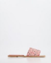 KLAPKI DAMSKIE P025360 PINK. Różowe klapki Venezia, bez wzorów, ze skóry, bez obcasa, bez zapięcia. Za 99.00 zł.