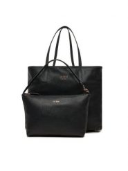 Guess Torebka HWVG93 18290 Czarny. Czarne torebki klasyczne Guess, z aplikacjami, ze skóry, bez dodatków. Za 339.99 zł.