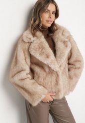 Beżowa Kurtka Futerko z Ozdobnym Kołnierzem Talliea. Brązowe kurtki Born2be, bez wzorów, z futra, eleganckie, bez kaptura. Za 239.99 zł.