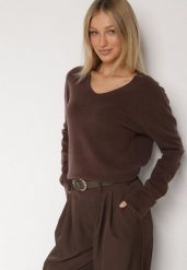 Brązowy Sweter z Wiskozą i Wełną z Dekoltem w Serek Claida. Brązowe swetry Born2be, bez wzorów, z jeansu, bez ramiączek. Za 109.99 zł.