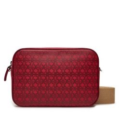 Torebka Coccinelle. Czerwone listonoszki Coccinelle, bez wzorów, bez dodatków. Za 819.99 zł.