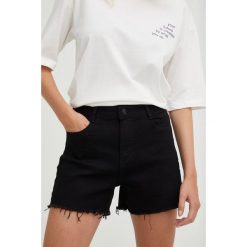 Answear Lab szorty jeansowe Push Up damskie kolor czarny gładkie high waist. Czarne szorty Answear Lab, bez wzorów, z denimu. W wyprzedaży za 68.99 zł.