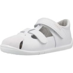 Sandały TITANITOS L500 RICARDO Biały. Białe sandały TITANITOS, bez wzorów, ze skóry, sportowe, bez obcasa, bez zapięcia. Za 214.99 zł.