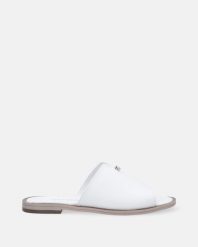 BIAŁE KLAPKI Z MIĘKKIEJ SKÓRY NATURALNEJ SSW504 WHITE. Białe klapki Venezia, bez wzorów, ze skóry, bez obcasa, bez zapięcia. Za 229.00 zł.