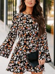 LA Angels Sukienka w kolorze czarnym rozmiar: M. Czarne sukienki LA Angels, m, bez wzorów, bez kołnierzyka, bez ramiączek, mini. Za 130.99 zł.