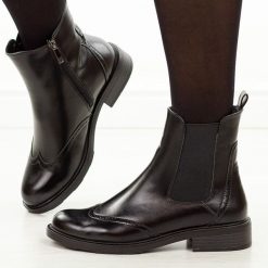 Czarne płaskie botki damskie Potocki 12686. Czarne botki POTOCKI, bez wzorów, z dzianiny, biznesowe, bez obcasa, na płaskiej podeszwie, bez zapięcia. Za 229.00 zł.