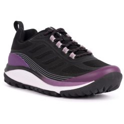 Buty sportowe Trespass Amber dla kobiet czarne. Czarne buty trekkingowe Trespass, bez wzorów, z materiału, bez zapięcia, trekkingowe. Za 308.58 zł.