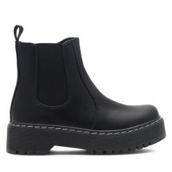 Botki JENNY. Czarne botki Jenny, bez wzorów, bez obcasa, na płaskiej podeszwie, bez zapięcia. Za 111.99 zł.