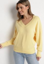 Żółty Sweter z Dekoltem w V z Domieszką Kaszmiru Mariara. Żółte swetry Born2be, uniwersalny, bez wzorów, z jeansu, bez ramiączek. Za 109.99 zł.
