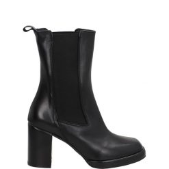 SKÓRZANE BOTKI 5305 PEL-EL NERO. Botki Venezia, bez wzorów, ze skóry, bez obcasa, bez zapięcia. Za 249.00 zł.