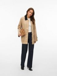 Vero Moda Kurtka przejściowa w kolorze beżowym rozmiar: M. Brązowe kurtki Vero Moda, m, bez wzorów, bez kaptura. Za 134.95 zł.