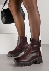 Bordowe Casualowe Botki na Podeszwie z Tłoczeniami Rasidia. Czerwone botki Born2be, bez wzorów, biznesowe, bez obcasa, na płaskiej podeszwie, bez zapięcia. Za 169.99 zł.