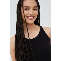 Superdry top bawełniany kolor czarny. Czarne topy Superdry, l, bez wzorów, z bawełny, bez kołnierzyka, bez ramiączek. W wyprzedaży za 67.99 zł.