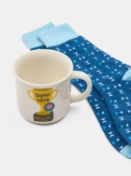 Skarpetki i kubek dla najlepszego taty na świecie - wielobarwny. Skarpetki Sinsay, bez wzorów. Za 22.99 zł.