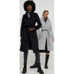 Answear Lab płaszcz wełniany kolor czarny przejściowy. Czarne płaszcze Answear Lab, l, bez wzorów, z wełny, bez kaptura. Za 479.99 zł.