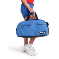 Torba sportowa Arena Team Duffle 40. Niebieskie torby sportowe Arena, bez wzorów. Za 130.99 zł.