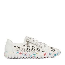 Półbuty Rieker. Białe półbuty wsuwane Rieker, bez wzorów, bez obcasa, na płaskiej podeszwie. Za 379.99 zł.