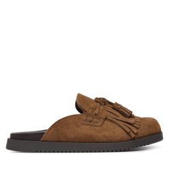 Klapki Steve Madden. Brązowe klapki Steve Madden, bez wzorów, bez obcasa, bez zapięcia. Za 519.99 zł.