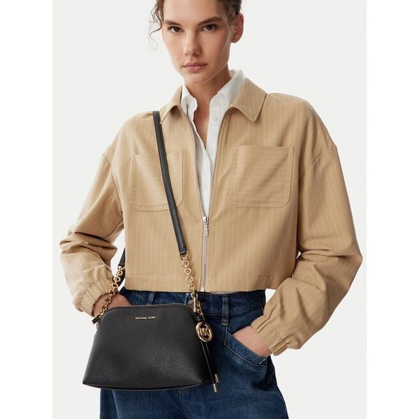 Torebka MICHAEL Michael Kors. Czarne listonoszki MICHAEL Michael Kors, bez wzorów, bez dodatków. Za 824.99 zł.