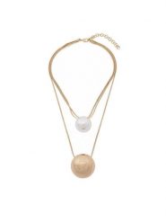 Weekend Max Mara Naszyjnik 2615751084650 Złoty. Żółte naszyjniki Weekend Max Mara, metalowe. Za 389.99 zł.
