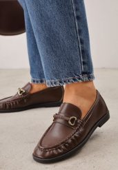 Ciemnobrązowe Mokasyny VICES Loafersy z Marszczeniem i Wkładką ze Skóry Naturalnej Mussai. Brązowe mokasyny Renee, bez wzorów, z jeansu. Za 119.99 zł.