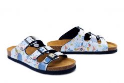 DR. BRINKMANN 700553-51 bleu, klapki damskie. Niebieskie klapki Dr. Brinkmann, bez wzorów, bez obcasa, bez zapięcia. Za 184.90 zł.