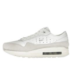 Buty do chodzenia dla dorosłych Air Max 1 '86 Jacquemus Sail and Summit White. Białe buty treningowe Nike, bez wzorów, z materiału, bez zapięcia, trekkingowe, nike air max. Za 752.00 zł.