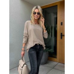 Bluzka Heart Beige. Brązowe bluzki ClothStore, bez wzorów, z bawełny, bez kołnierzyka, bez ramiączek. Za 129.00 zł.