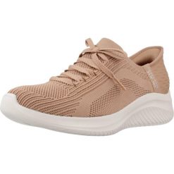 Tenisówki Skechers Model Slip-ins: Ultra Flex 3.0 Tonal Stretc Kolor Brąz. Brązowe trampki Skechers, bez wzorów, z materiału, sportowe, bez zapięcia. Za 349.99 zł.