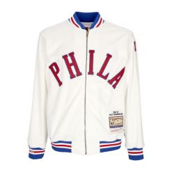 Strzelecka bluza dresowa Philadelphia 76ers Authentic Wilt Chamberlain 1966/67. Białe bluzy Mitchell & Ness, bez wzorów, z dresówki, sportowe, bez ramiączek, bez kaptura. Za 954.50 zł.