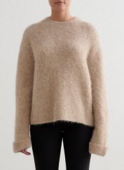 Damski sweter z mieszanki alpaki, luźny Alpaca Knit Sweater ciemny beż. Brązowe swetry AIM'N, l, bez wzorów, z elastanu, bez ramiączek. Za 551.00 zł.