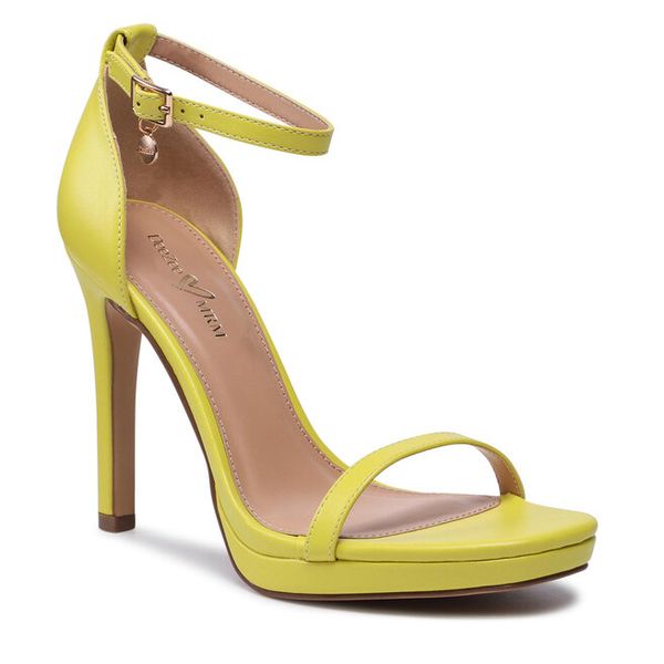 Sandały DeeZee. Żółte sandały DeeZee, bez wzorów, bez obcasa, na szpilce, bez zapięcia. Za 169.99 zł.