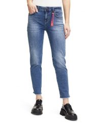 CARTOON Dżinsy - Slim fit - w kolorze niebieskim rozmiar: 36. Niebieskie jeansy Cartoon, bez wzorów. Za 92.64 zł.