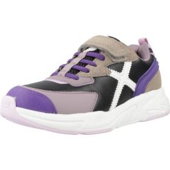 Buty MUNICH TRACK VCO 111 Fioletowy. Fioletowe buty trekkingowe munich, bez wzorów, z syntetyku, bez zapięcia, trekkingowe. Za 228.99 zł.