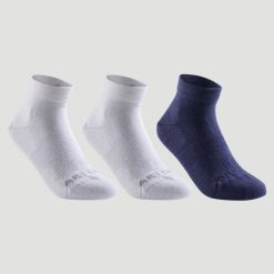 Skarpety sportowe tenis RS160 mid 3 pary. Białe skarpetki ARTENGO, bez wzorów, z bawełny. Za 24.99 zł.