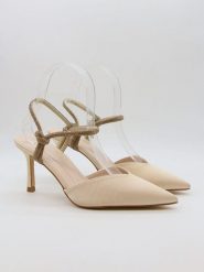 Bellucci Czółenka w kolorze beżowym rozmiar: 38. Brązowe czółenka Bellucci, bez wzorów, klasyczne, bez obcasa, na szpilce, bez zapięcia. Za 121.99 zł.