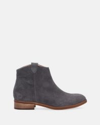 SZARE ZAMSZOWE BOTKI 1240 VELOUR GRAF. Szare botki Venezia, bez wzorów, ze skóry, bez obcasa, bez zapięcia. Za 419.00 zł.