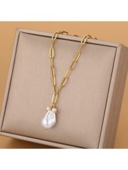 Atelier MIU Pozłacany naszyjnik z elementami ozdobnymi - dł. 46 cm rozmiar: onesize. Białe naszyjniki atelier MIU, z materiału, z perłą, pozłacane. Za 39.99 zł.